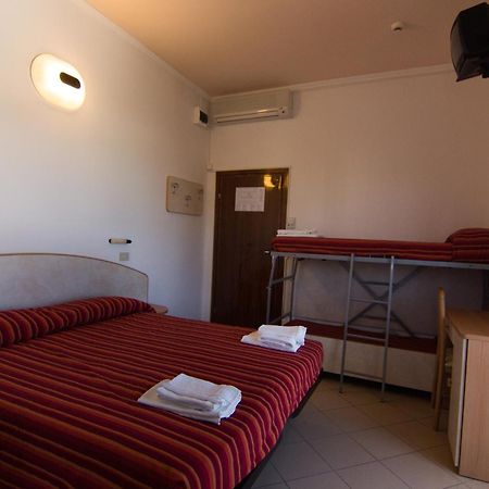 Hotel Beverly Rimini Kamer foto