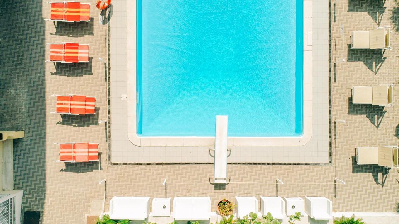 Hotel Beverly Rimini Buitenkant foto